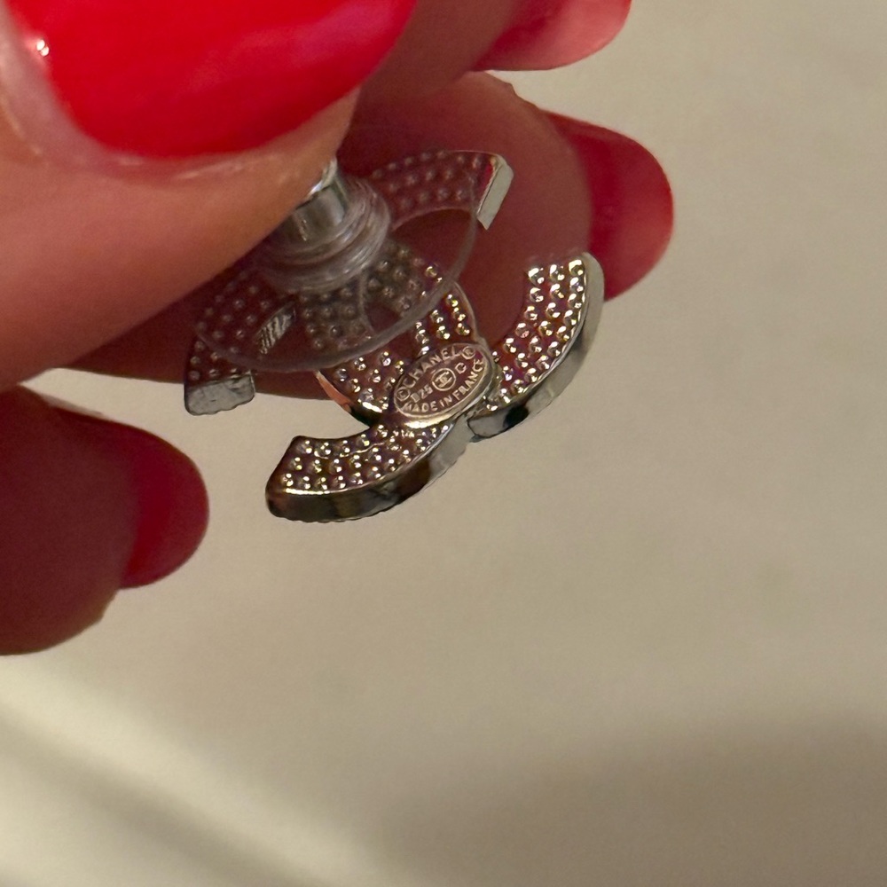 Chanel crystal stud earrings - Picture 4 of 4